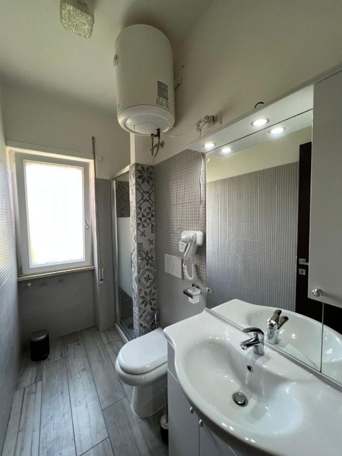 Bed and Breakfast Domus Speranza Фьюмичино Экстерьер фото