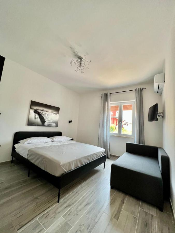 Bed and Breakfast Domus Speranza Фьюмичино Экстерьер фото