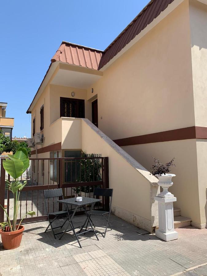 Bed and Breakfast Domus Speranza Фьюмичино Экстерьер фото